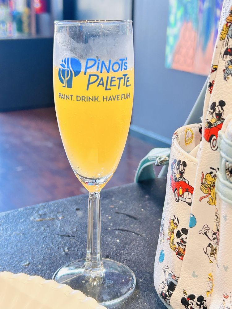 Pinot's Palette