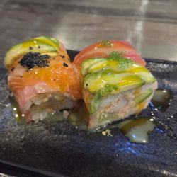Sakura Bowl - My sushi up close (10 pieces total)