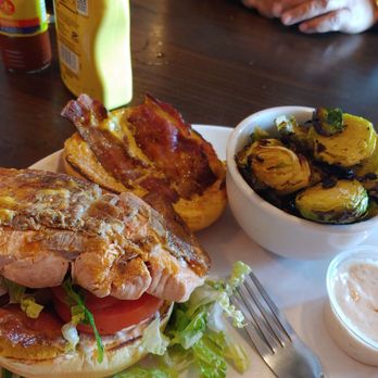 Hook Line & Schooner - Salmon BLT - American Near Me - Smyrna, Georgia