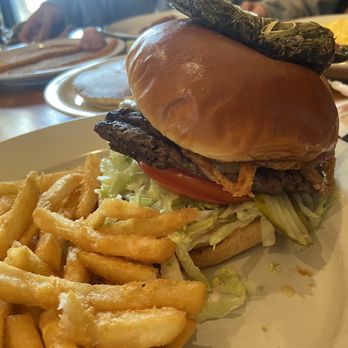 Mission City Grill - Fire guacamole burger - Bars Near Me - Santa Clara, California
