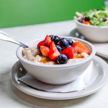 The Toasted Yolk Cafe - The Toasted Yolk Cafe Oatmeal - Breakfast & Brunch Near Me - Estero, Florida