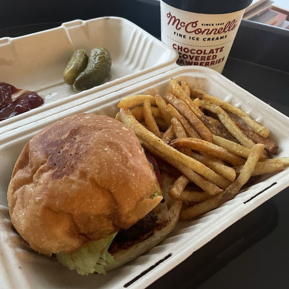 Cubby's - Burned fries. - Burgers Near Me - Manhattan, New York