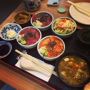 Mangetsu - Sashimi sampler! (I switched one bowl of uni to tuna since I wasn't feeling uni that day) - Japanese Near Me - Makati, NCR