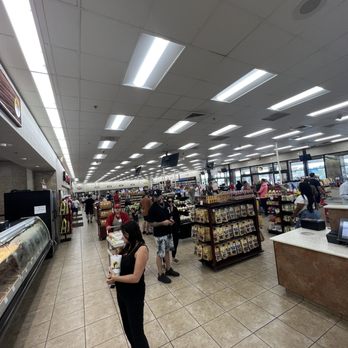 Buc-ee's - Gas Stations Near Me - Madisonville, Texas Buc-ee's - Gas Stations Near Me - Madisonville, Texas