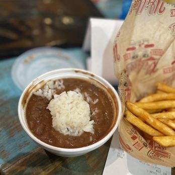 Willie's Chicken Shack - a bowl of chili and french fries - Soul Food Near Me - New Orleans, Louisiana