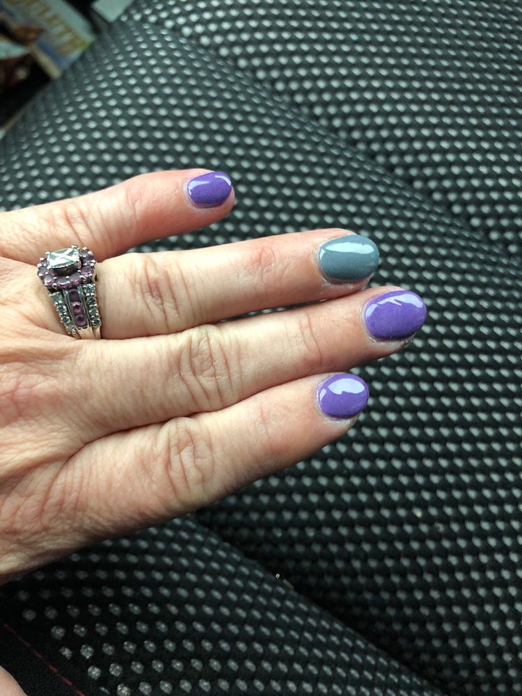 FASHION NAILS - 3109 S Center St, Marshalltown, Iowa - Nail Salons