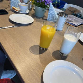 Schmidt's Märkte - Fresh milk and fresh squeezed orange juice ! - Grocery Near Me - Bonndorf, BW