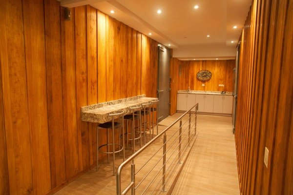 La Boutique Du Vin by null