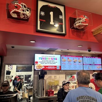 Raising Cane's Chicken Fingers - Chicken Shop Near Me - Gainesville, Florida Raising Cane's Chicken Fingers - Chicken Shop Near Me - Gainesville, Florida