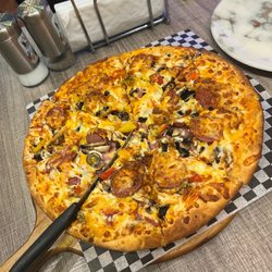 Late Night Pizza - The most delicious pizza I ever ate!