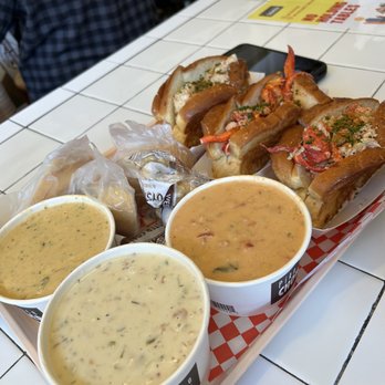 Pike Place Chowder - Chowder and lobster rolls! - Seafood Near Me - Seattle, Washington Pike Place Chowder - Chowder and lobster rolls! - Seafood Near Me - Seattle, Washington