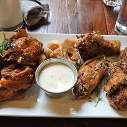 Downtown Wings