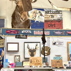 Moosehead Cafe - My donated engraved cutting board