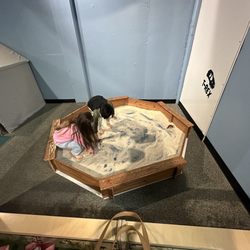 Sacred Heart Discovery Science Center - Sand box