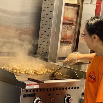 Ankabut Donair Kebab & Cafe - Super nice and friendly staff Marlyn cooking some fresh chicken - Mediterranean Near Me - Vancouver, British Columbia Ankabut Donair Kebab & Cafe - Super nice and friendly staff Marlyn cooking some fresh chicken - Mediterranean Near Me - Vancouver, British Columbia