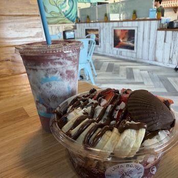 Playa Bowls - Nutella Acai Bowl - Juice Bars & Smoothies Near Me - Fishers, Indiana Playa Bowls - Nutella Acai Bowl - Juice Bars & Smoothies Near Me - Fishers, Indiana