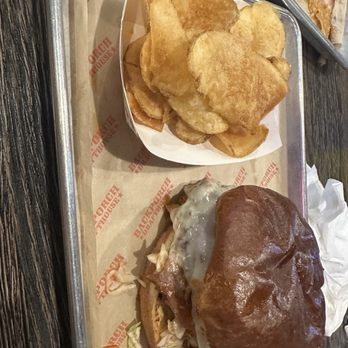 Backporch Drafthouse - Sandwich and chips - American Near Me - Northlake, Texas Backporch Drafthouse - Sandwich and chips - American Near Me - Northlake, Texas