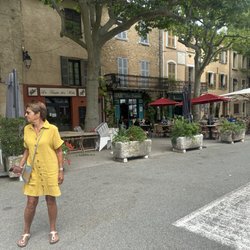 Bar Des Ormeaux - Het plein