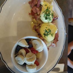 Eggs Benedict