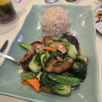 Bodhi Village - Mushroom and veggie sir fry - Vegetarian Near Me - Flushing, New York