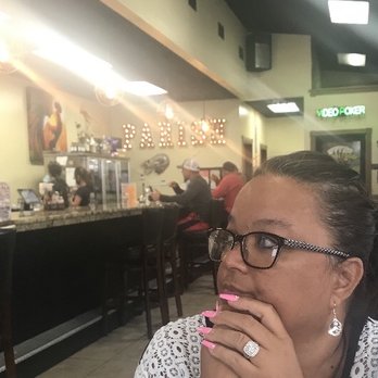 Parish Diner - Sitting enjoying the show that was about to happen! - Cajun/Creole Near Me - Chalmette, Louisiana