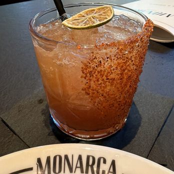 Monarca - A bit taken aback by the smear of salt on the SIDE of the glass.... I don't think I want to lick that. - Wine Bars Near Me - The Woodlands, Texas