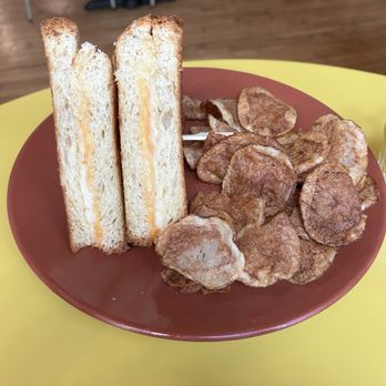 Understory - Grilled Cheese & House-Made Chips - Restaurants Near Me - Columbus, Ohio