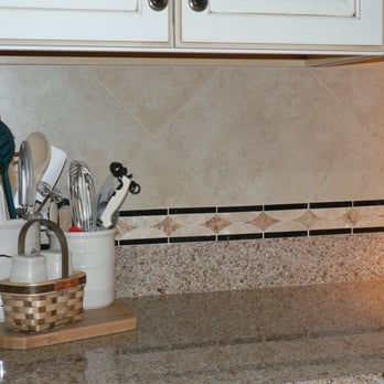 Interior Images - Decorative border spices up this kitchen - Shades & Blinds Near Me - Finksburg, Maryland Interior Images - Decorative border spices up this kitchen - Shades & Blinds Near Me - Finksburg, Maryland