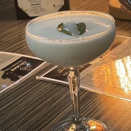 White lotus martini