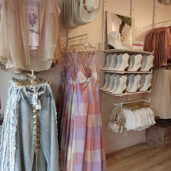 Y'all Come Back - Women's Clothing Near Me - Nashville, Tennessee Y'all Come Back - Women's Clothing Near Me - Nashville, Tennessee