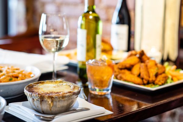 McCrossen's Tavern by null