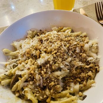 Emilia's Crafted Pasta- Baker St - Creamy walnut sauce with chestnut mushrooms - Pasta Shops Near Me - London, XGL Emilia's Crafted Pasta- Baker St - Creamy walnut sauce with chestnut mushrooms - Pasta Shops Near Me - London, XGL