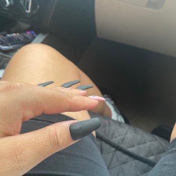 EV Nail Studio - None of my nails were filed down after putting the acrylic on , therefore my nails were lumpy - Nail Salons Near Me - Kent, Washington