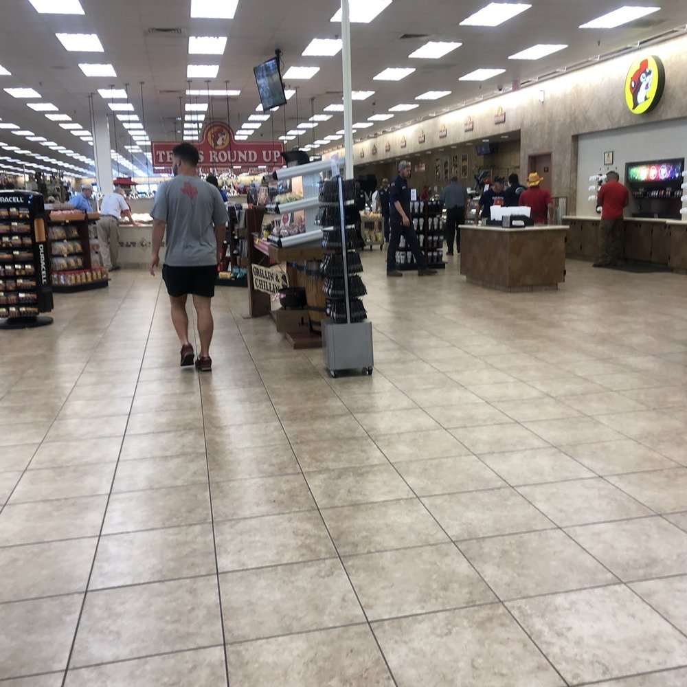 Buc-ee's - Waller - Gas Stations Near Me - Waller, Texas