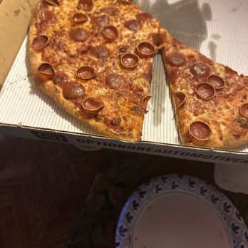 Santos Pizza - I ate a whole half of pizza. Unbelievable couldn't stop would do it again. #PhenomenalPizza. - Pizza Near Me - Santa Ana, California