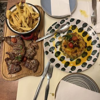 Restaurante Duque - Lamb chops and one of the bacalhau dishes - Portuguese Near Me - Lisbon, 11 Restaurante Duque - Lamb chops and one of the bacalhau dishes - Portuguese Near Me - Lisbon, 11