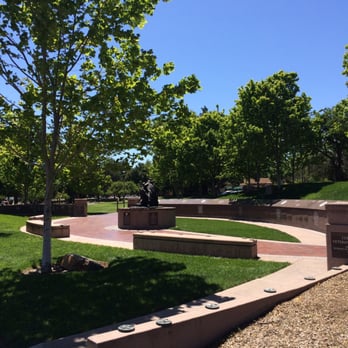 Memorial Park - 4/28/16- Looking at the Veterans Memorial - Parks Near Me - Cupertino, California