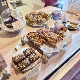 pastry display pastry display