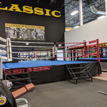 Gold's Gym - Calgary - There's a boxing ring! - Gyms Near Me - Calgary, Alberta Gold's Gym - Calgary - There's a boxing ring! - Gyms Near Me - Calgary, Alberta