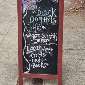 The Black Dog - Info - Cafes Near Me - Snoqualmie, Washington The Black Dog - Info - Cafes Near Me - Snoqualmie, Washington