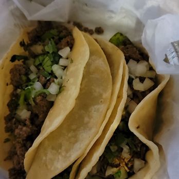 Pina loca ver - Tacos (1 ground beef and one birria) delicious - Juice Bars & Smoothies Near Me - Manlius, New York