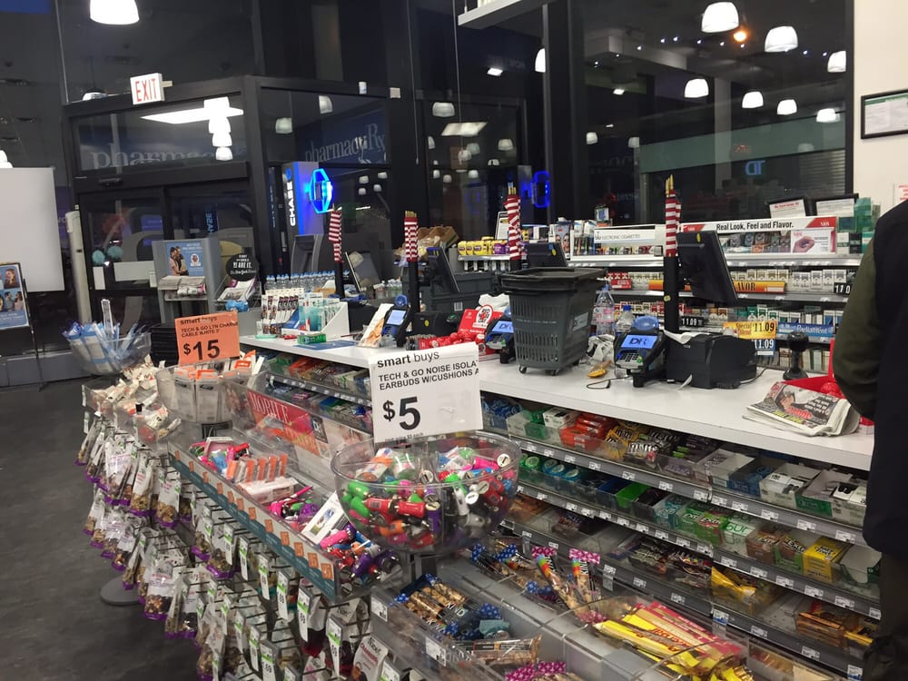 DUANE READE Updated October 2024 19 Photos & 34 Reviews 200 Water