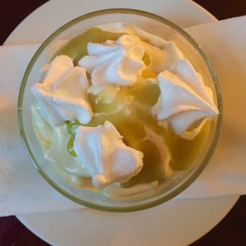 Café Tekehtopa - Tidenes beste softis. Kompakt, kremete og fantastisk. Her servert med stikkelsbærsaus og marengs. - Italian Near Me - Oslo, 03 Café Tekehtopa - Tidenes beste softis. Kompakt, kremete og fantastisk. Her servert med stikkelsbærsaus og marengs. - Italian Near Me - Oslo, 03