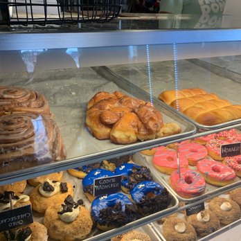 Hurts Donut - The biggest Apple fritter I've ever seen - Donuts Near Me - Branson, Missouri Hurts Donut - The biggest Apple fritter I've ever seen - Donuts Near Me - Branson, Missouri