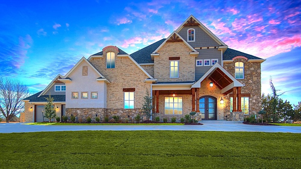 KEIRSTEN HAYES ERA COURTYARD REAL ESTATE Contact Agent Real