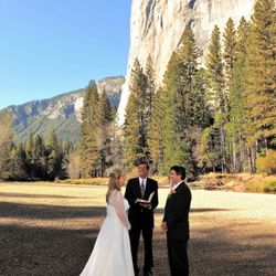 Yosemite Weddings - Summer Wedding, Cathedral Beach