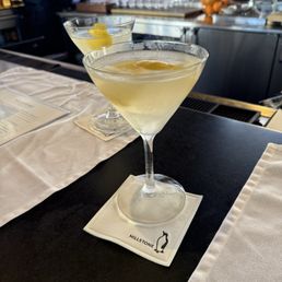 Gin martinis Gin martinis