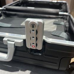 Rimowa - TSA approved