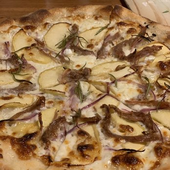 Threadbare Cider House - ROASTED APPLE - mozzarella, red onion m, Rosemary, slow-cooked fallen aspen pork. - Pizza Near Me - Pittsburgh, Pennsylvania