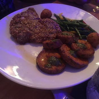 Blue Marlin - Pecan Grouper - New American Near Me - Bradenton Beach, Florida